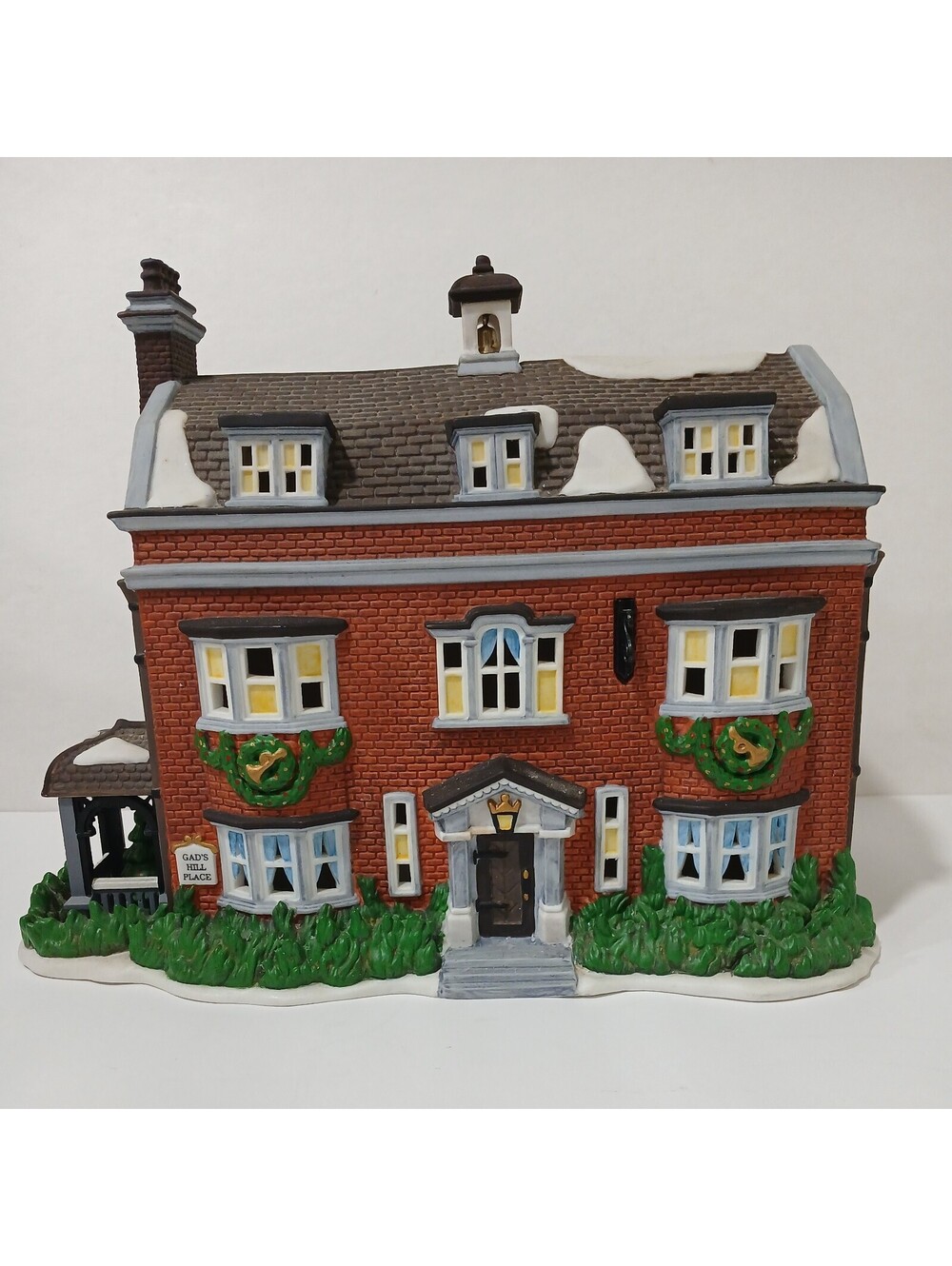 Dept 56 Heritage christmas Village Collection “Gad’s Hill Place” 1997